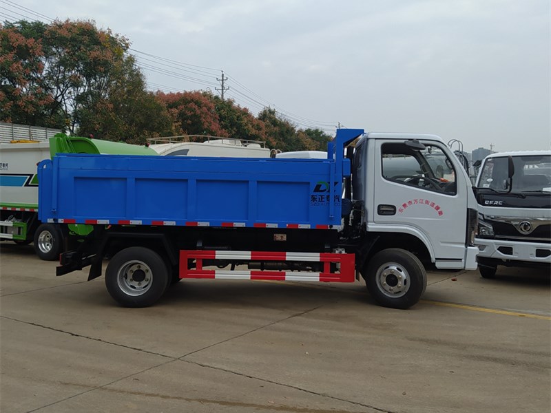 	 東風(fēng)5方污泥清運(yùn)車