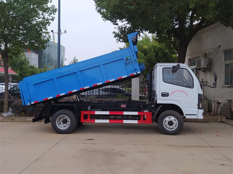 	 東風(fēng)5方污泥清運(yùn)車